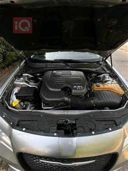 کرایسلەر 300